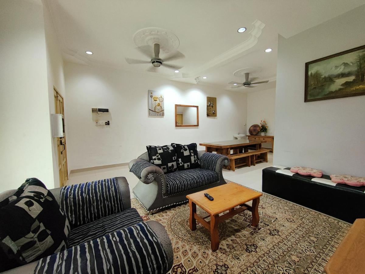 קואלה טרנגאנו Homestay Roma Suite מראה חיצוני תמונה