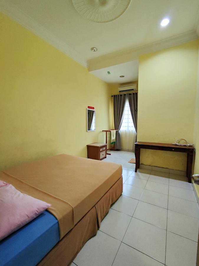 קואלה טרנגאנו Homestay Roma Suite מראה חיצוני תמונה